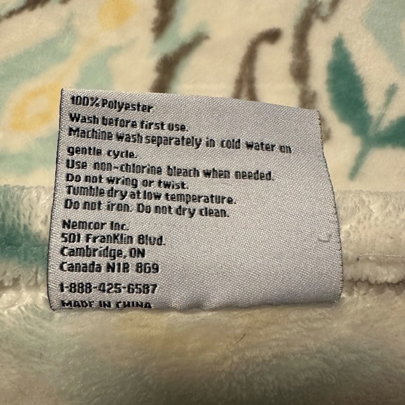 NWOT Life Comfort Super Plush Throw Blanket Teal Taupe White 70"x60" - Picture 6 of 7